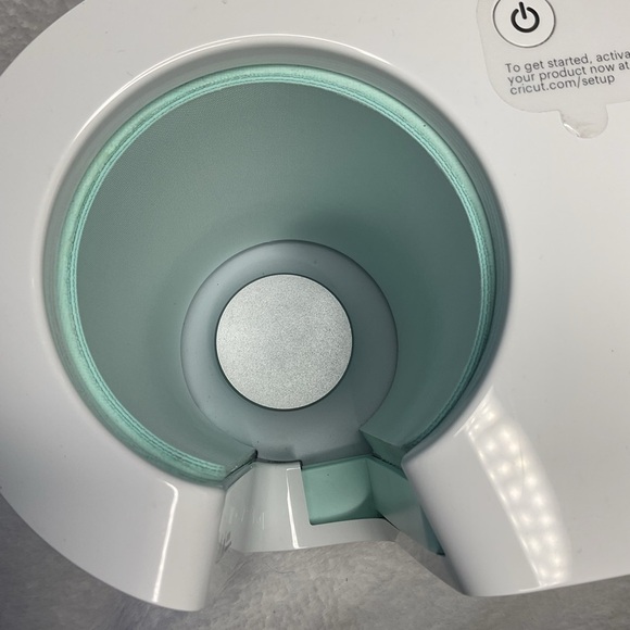 Cricut Mug Press in White and Mint - Picture 4 of 16